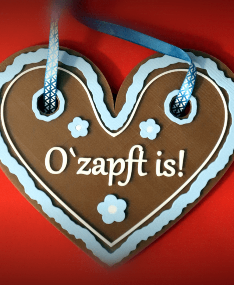 Oktoberfest Gingerbread heart "O`zapft is!"  3d model