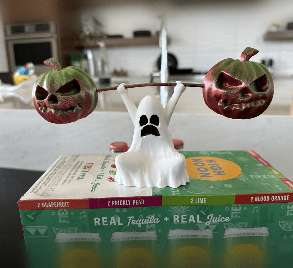 Powerlifting Spooky Ghost with Pumpkins 3d model