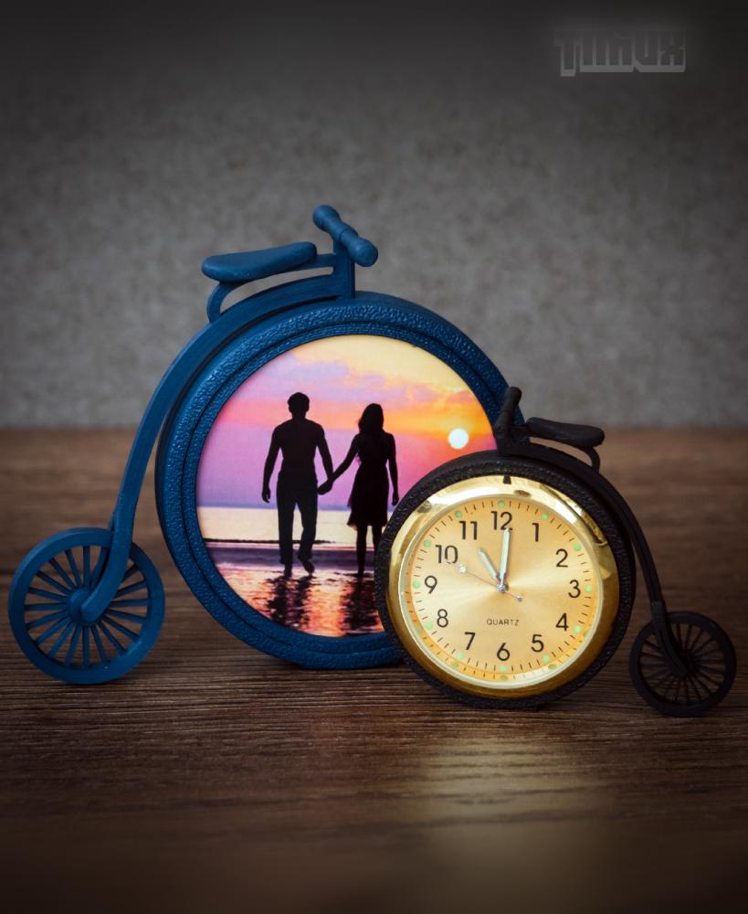 VINTAGE BICYCLE CLOCK HOLDER AND PHOTO FRAME 3d model