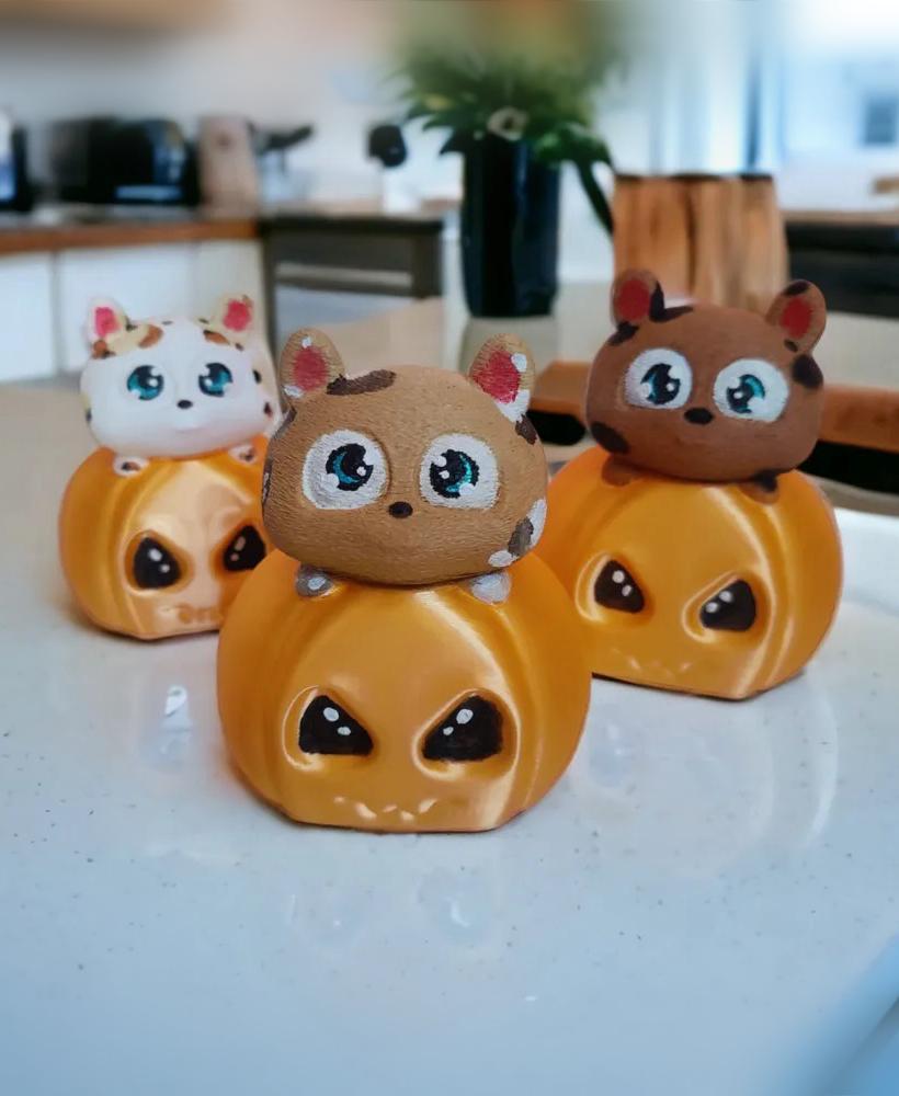 Halloween Hamster Pencil Holder 3d model