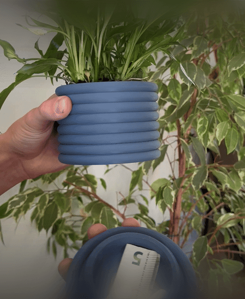 Stealthy Sprout: A Plant Pot with a Hidden Storage Secret 3d model