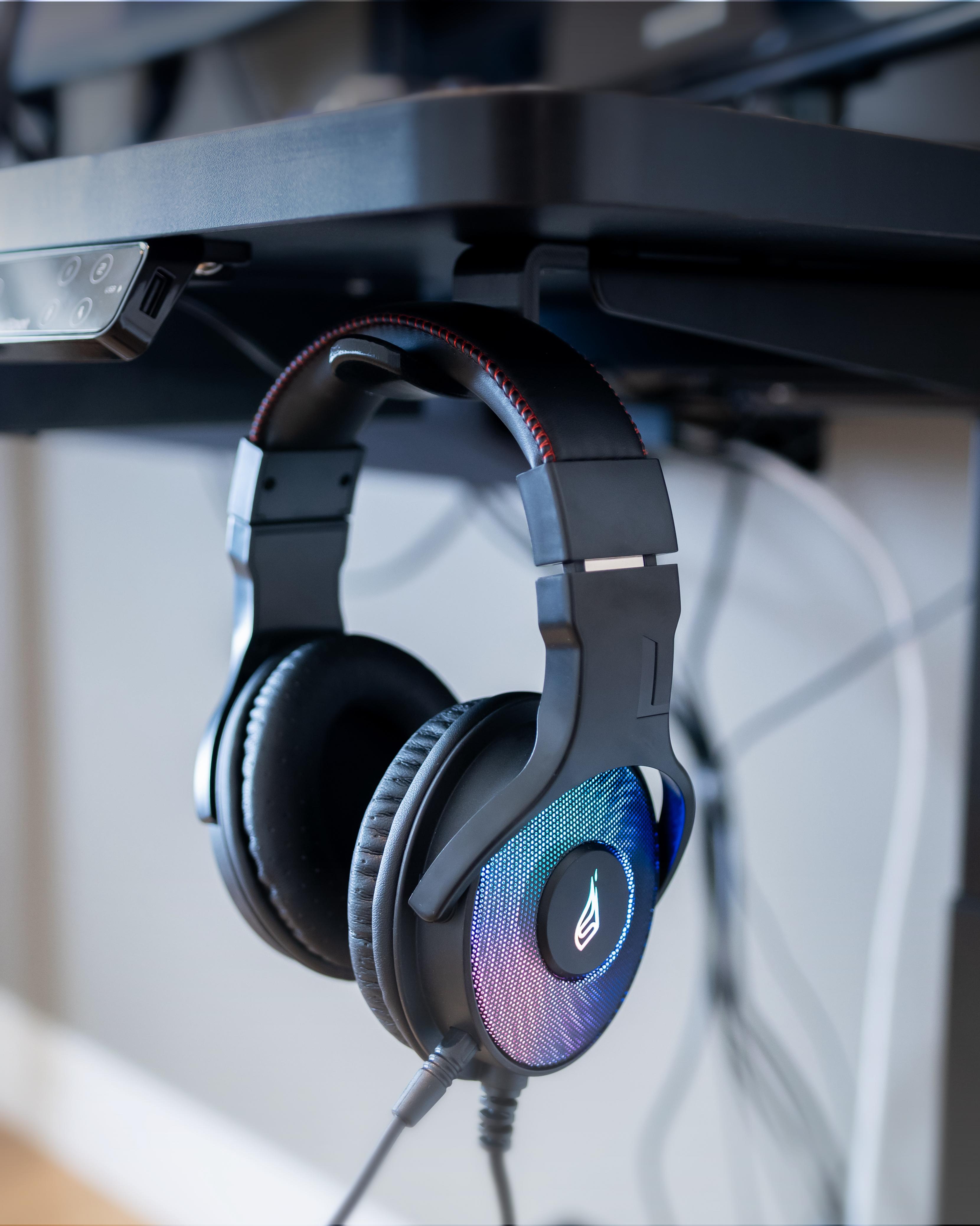 EZPZ Headphone Hanger (Under Desk) 3d model