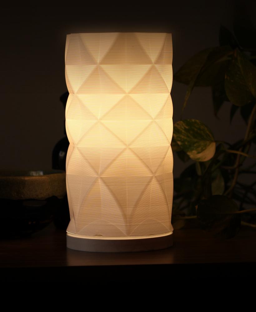 Geometric Faceted Lamp 3d model