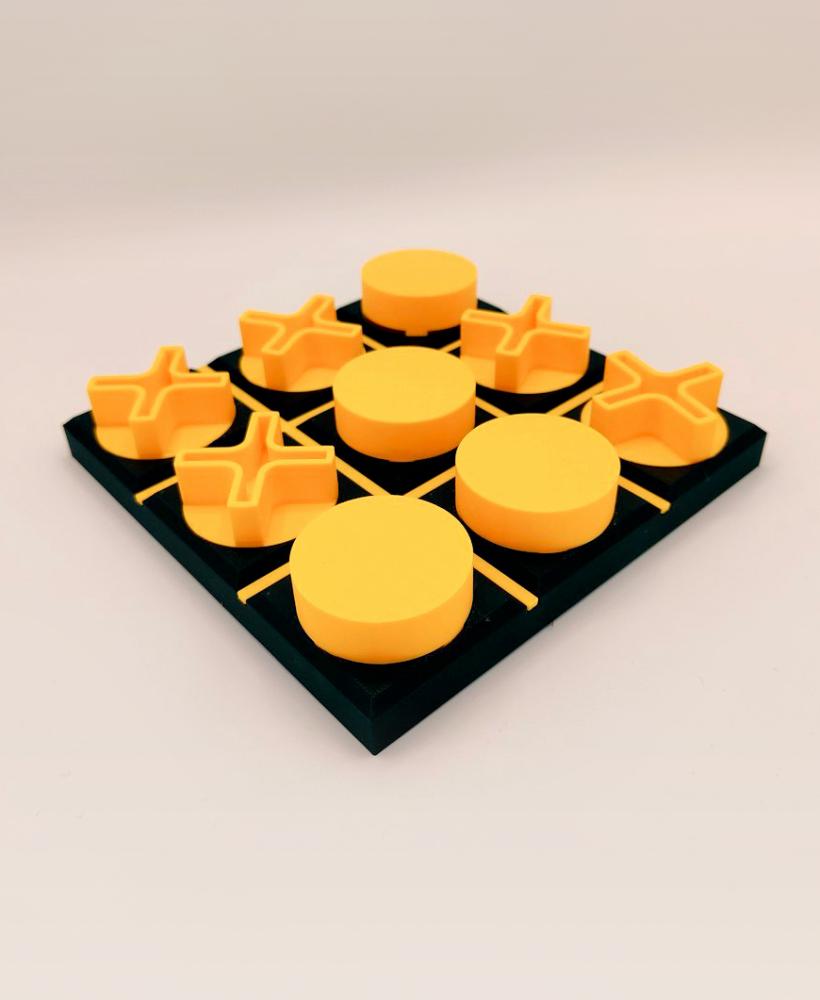 Elegant Tic Tac Toe 3d model