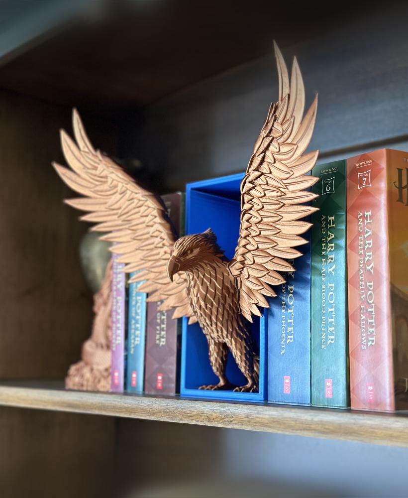 Eagle Emerging- Ravenclaw Inspired Book Nook 3d model