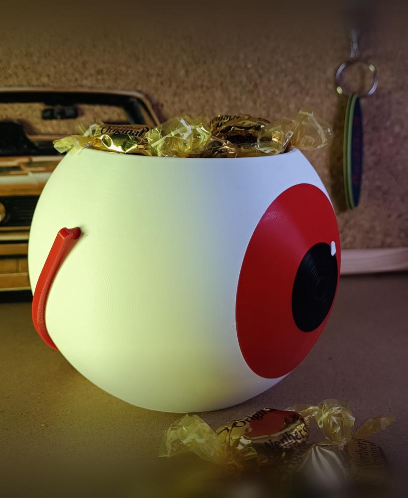  Halloween candy basket with eye shape 3d model