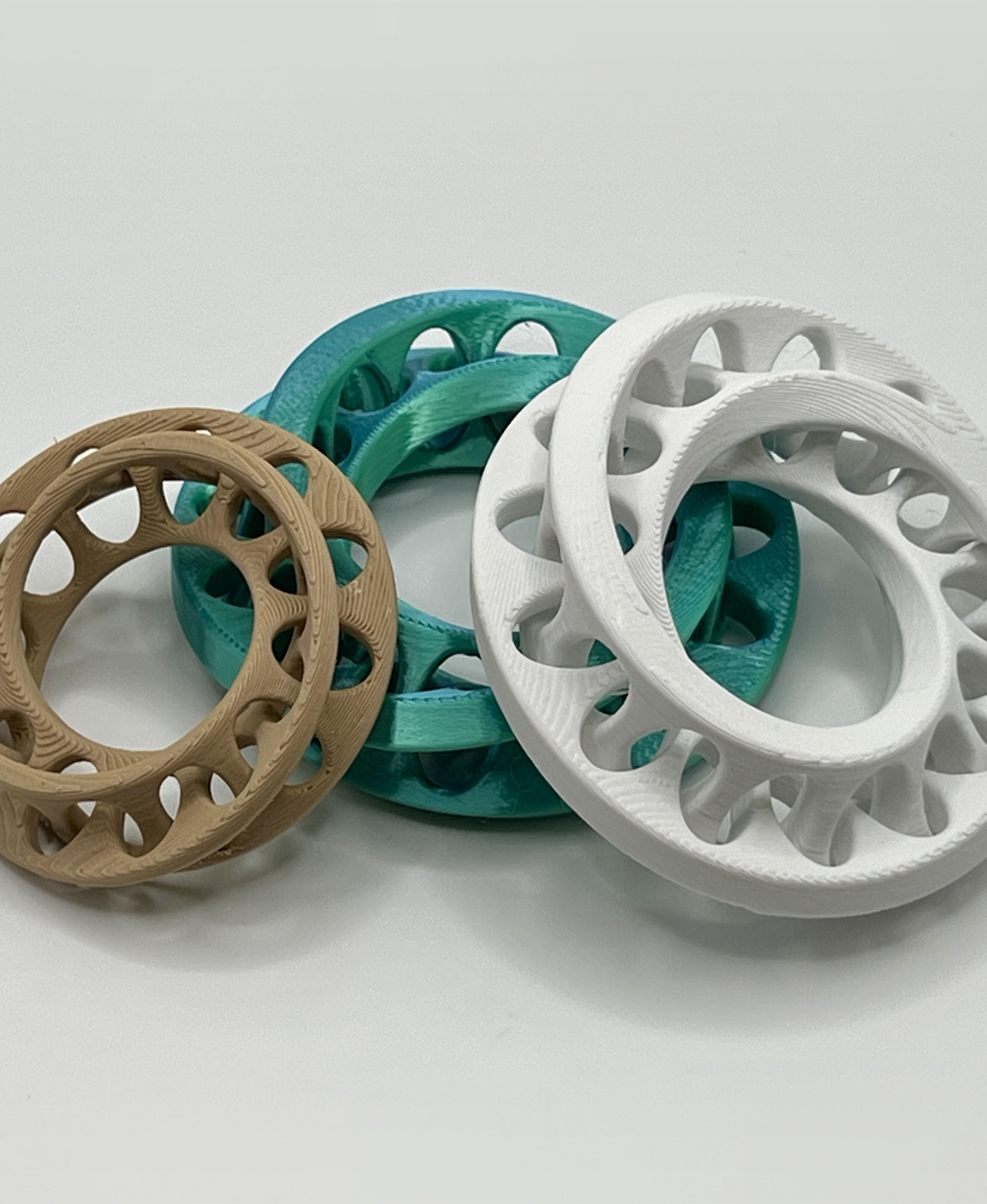 Anti Stress Fidget Interlocking Möbius Strips 3d model