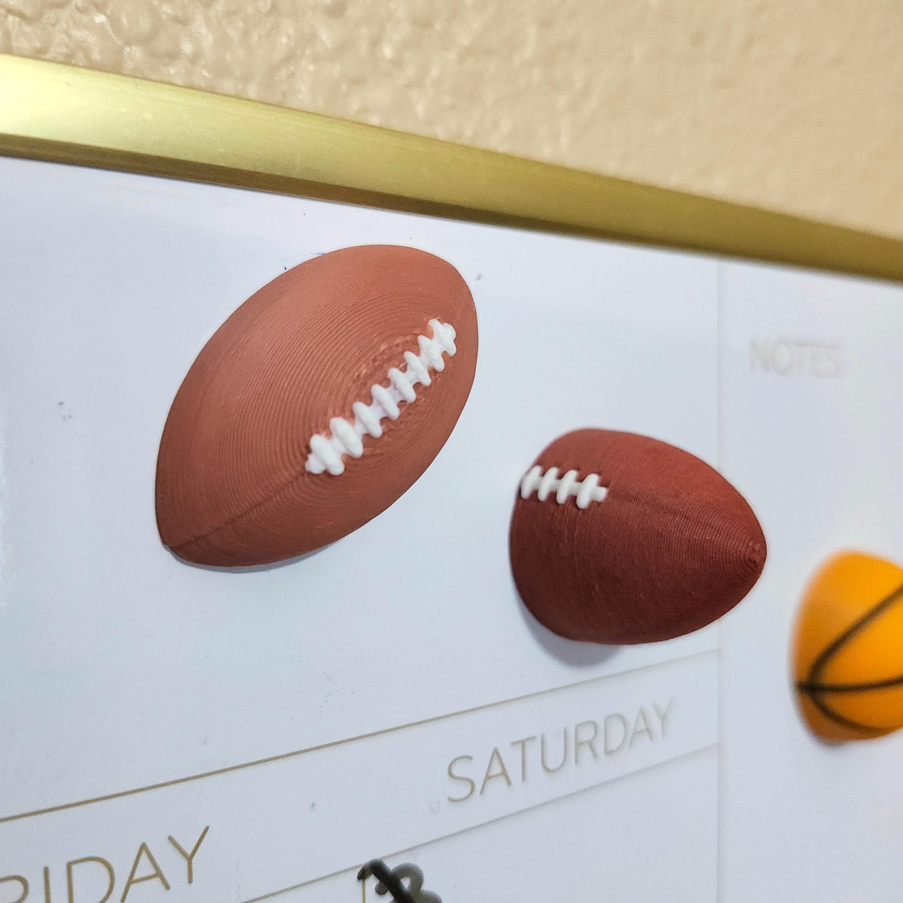 🏈 ATTRACTIVE DECOR 🧲 