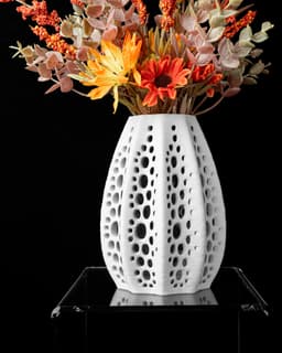 Seashell Flower Vase by MODERN MACHINE 3d model