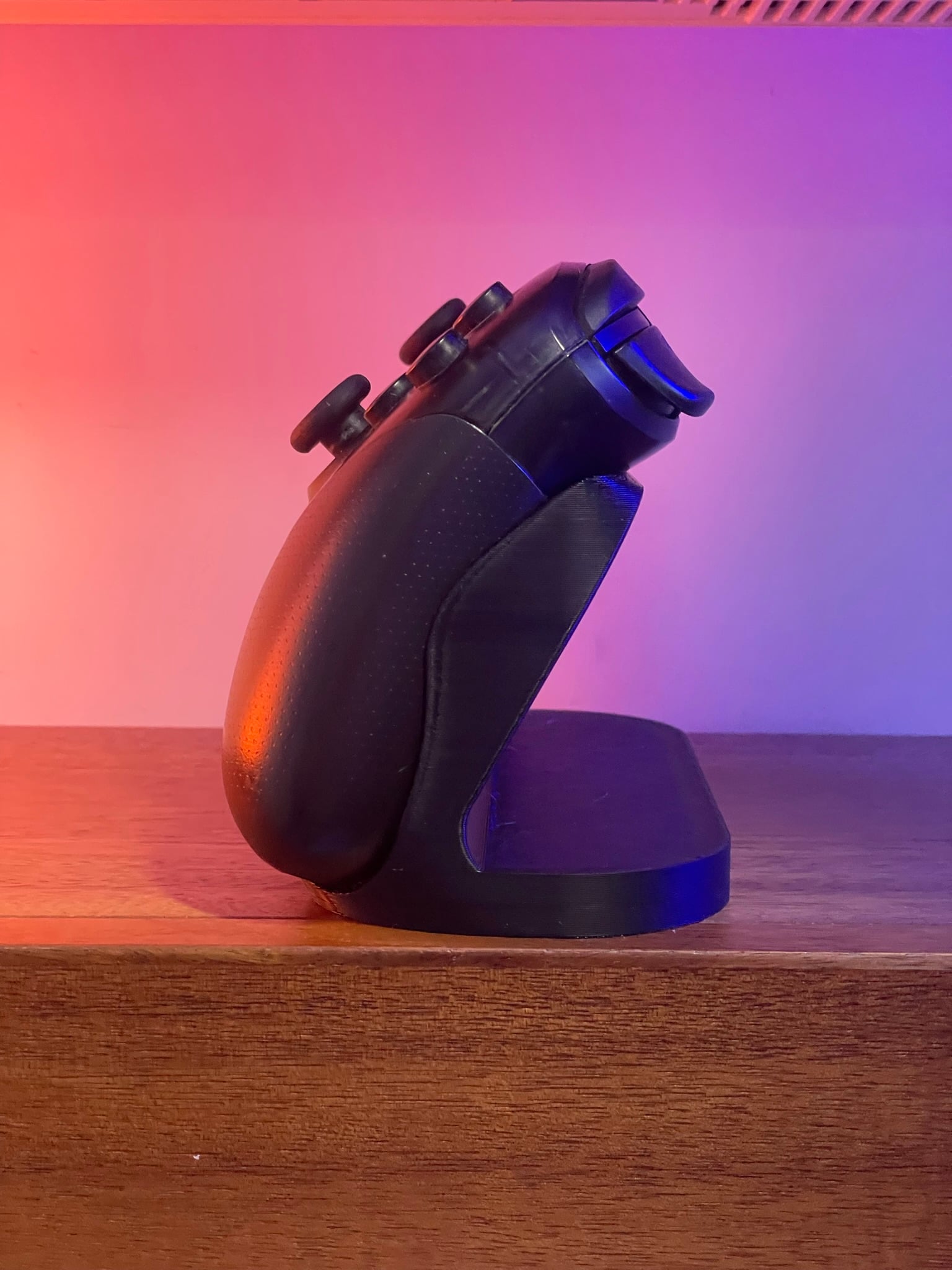 MINIMALIST NINTENDO SWITCH CONTROLLER STAND 3d model