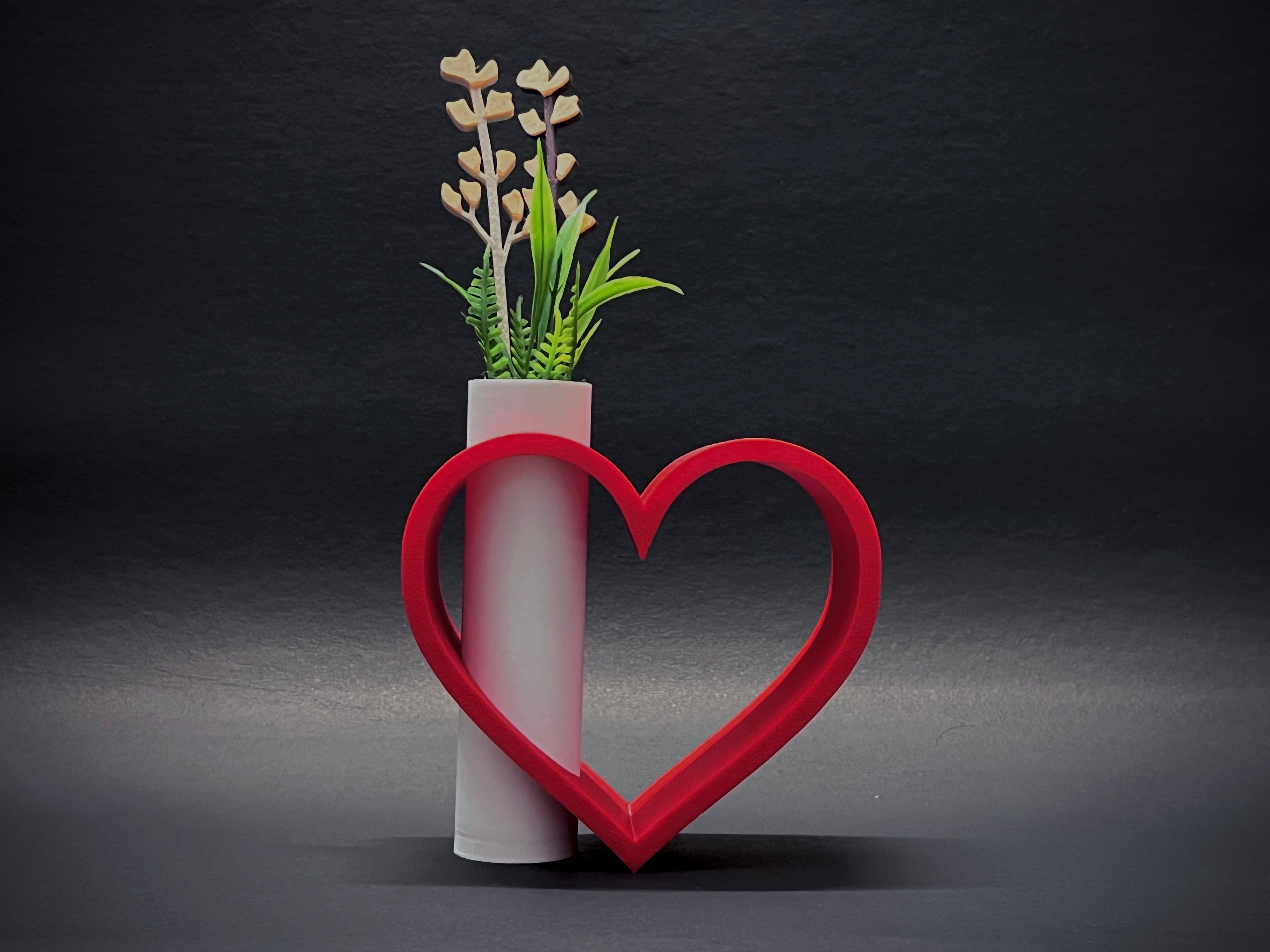 Heart Vase 3d model