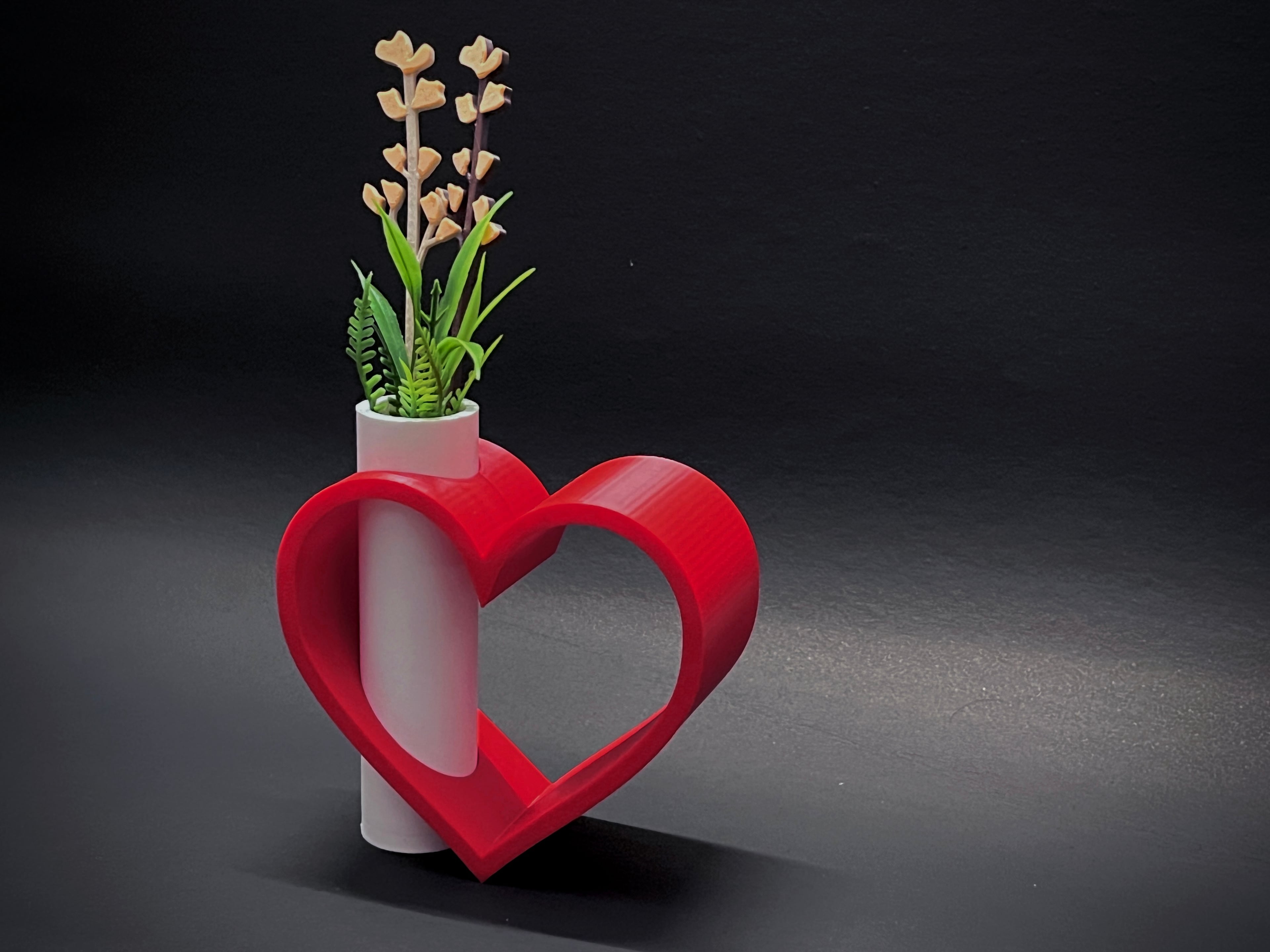 Heart Vase 3d model