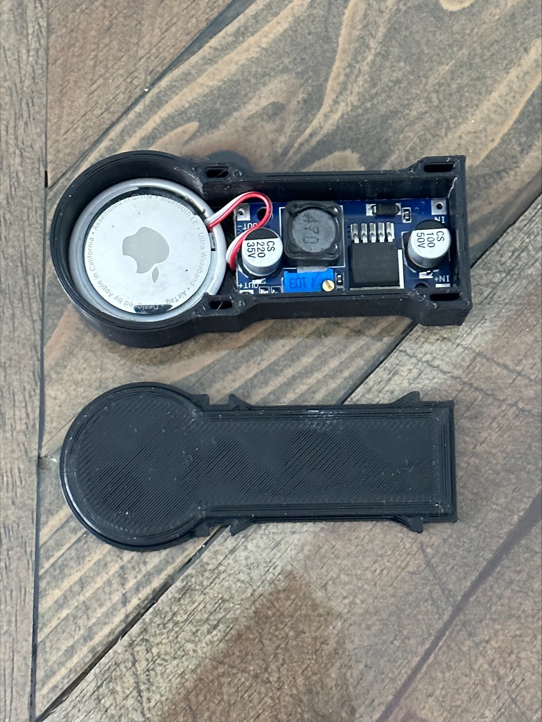 Airtag Vehicle Tracker 3d model
