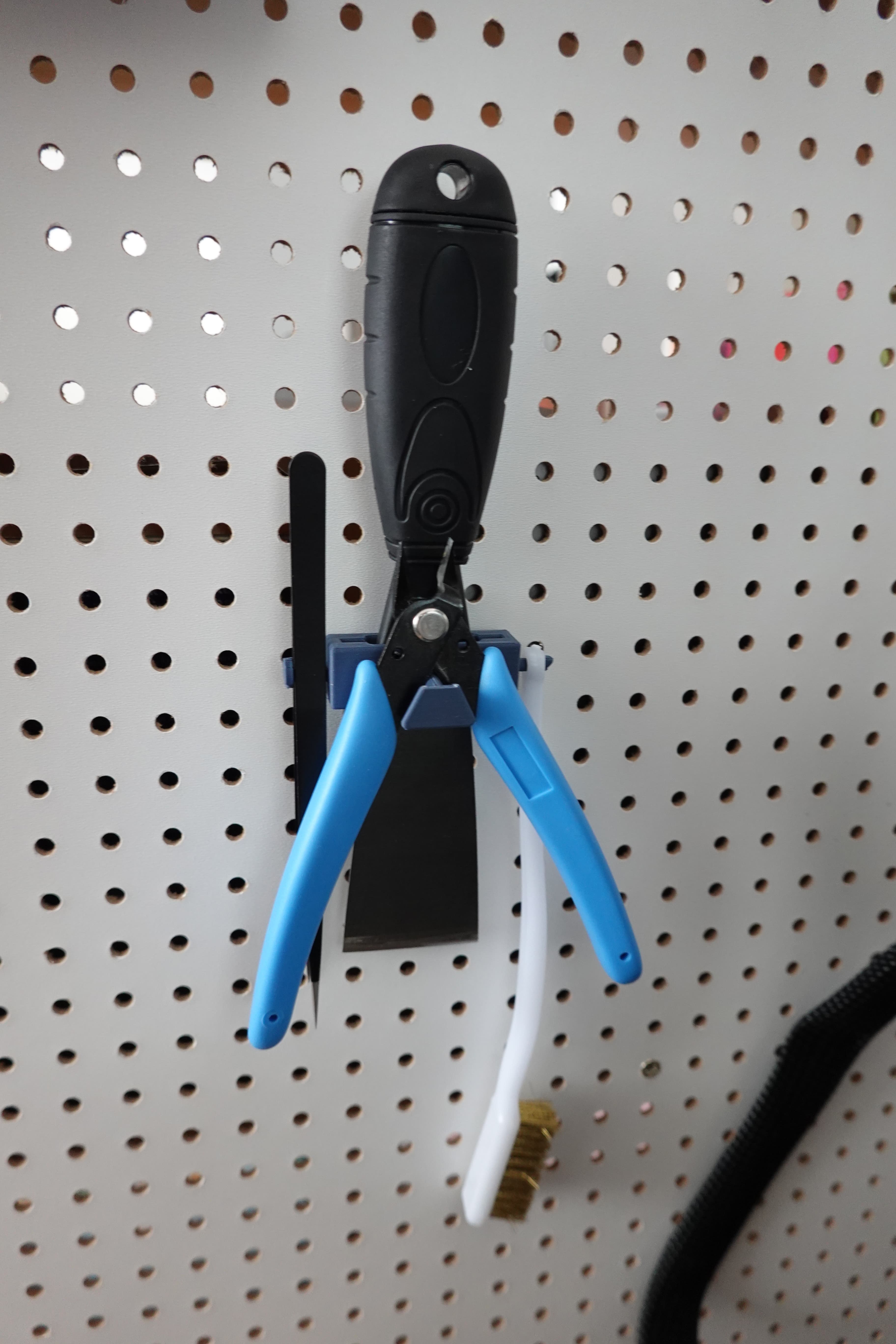 Creality 3D printer tool holder for 15mm peg board 3d model