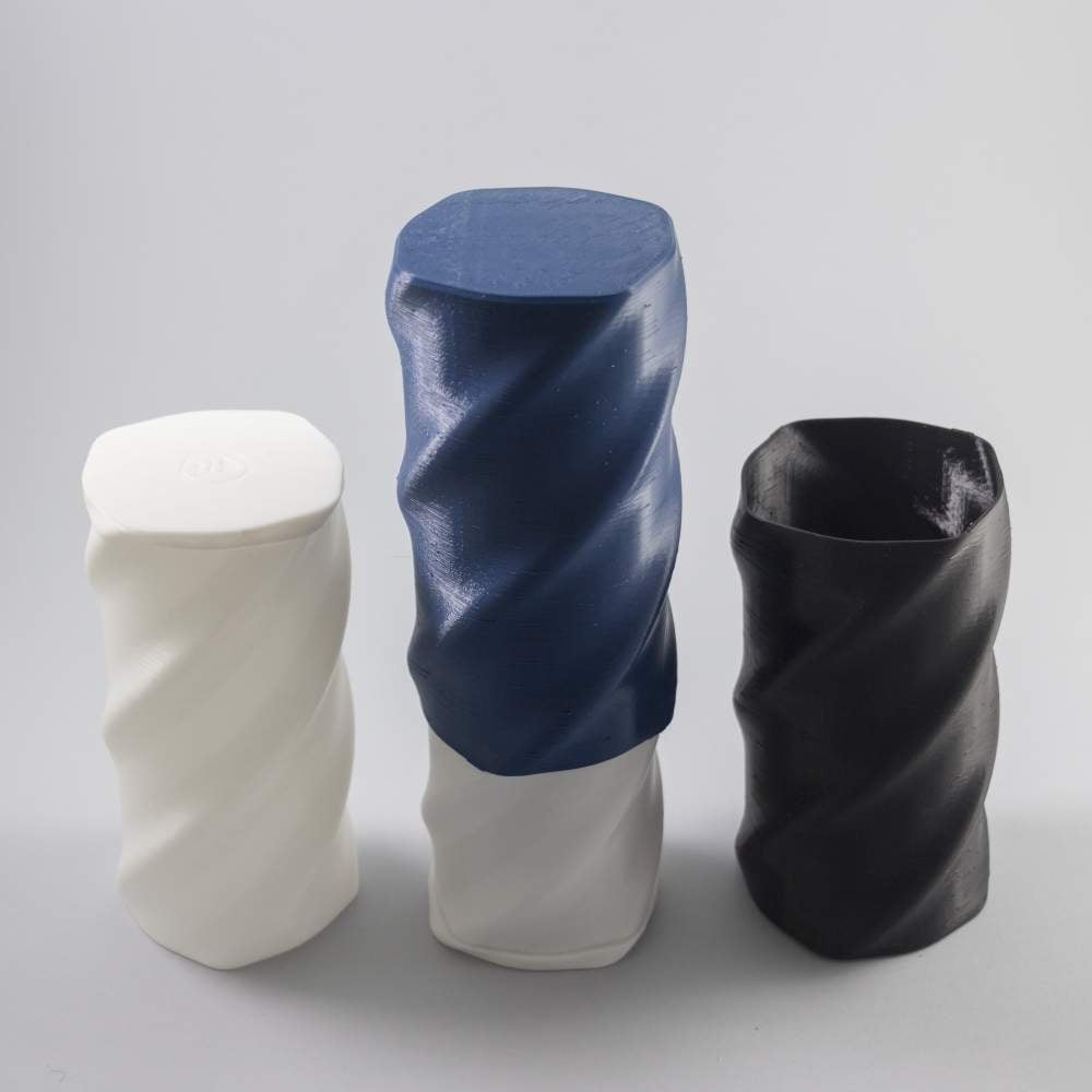 4-Sided Twist Container 3d model