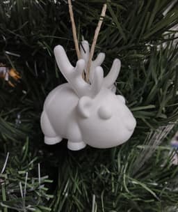 Small Reindeer Ornament 3d model