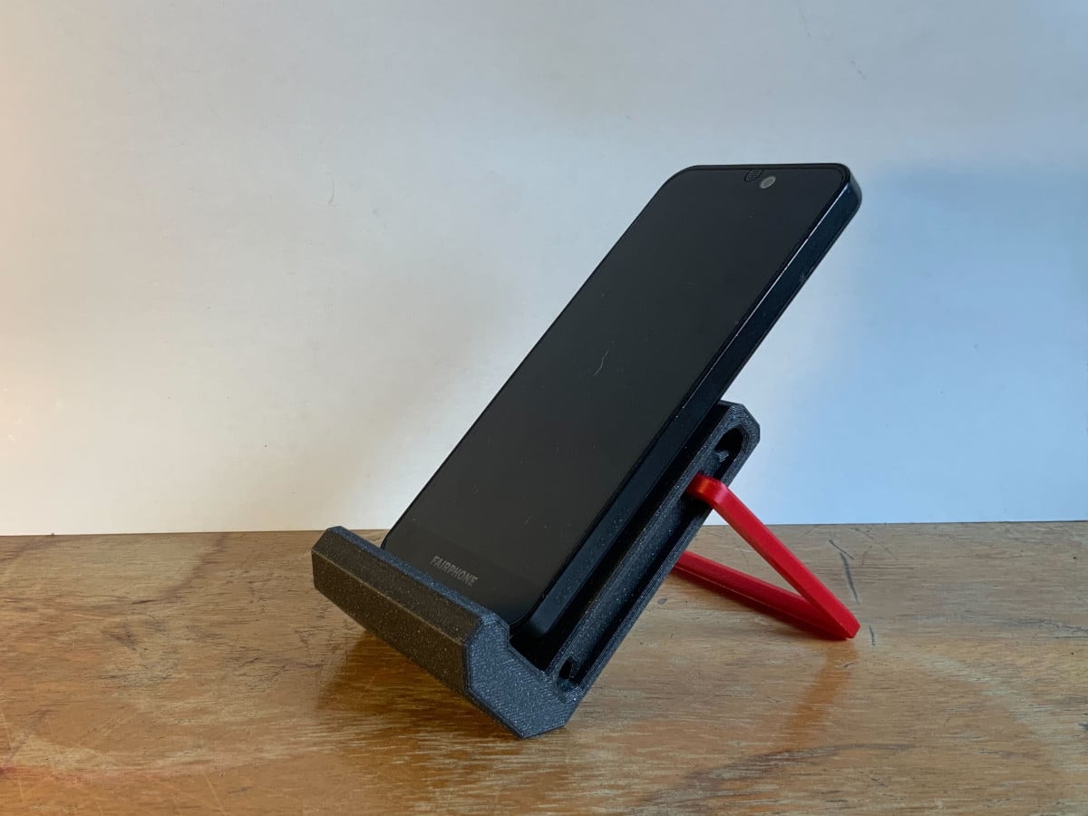 Adjustable phone stand 3d model