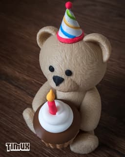 TEDDY BEAR WITH A BIRTHDAY CUPCAKE 3d model