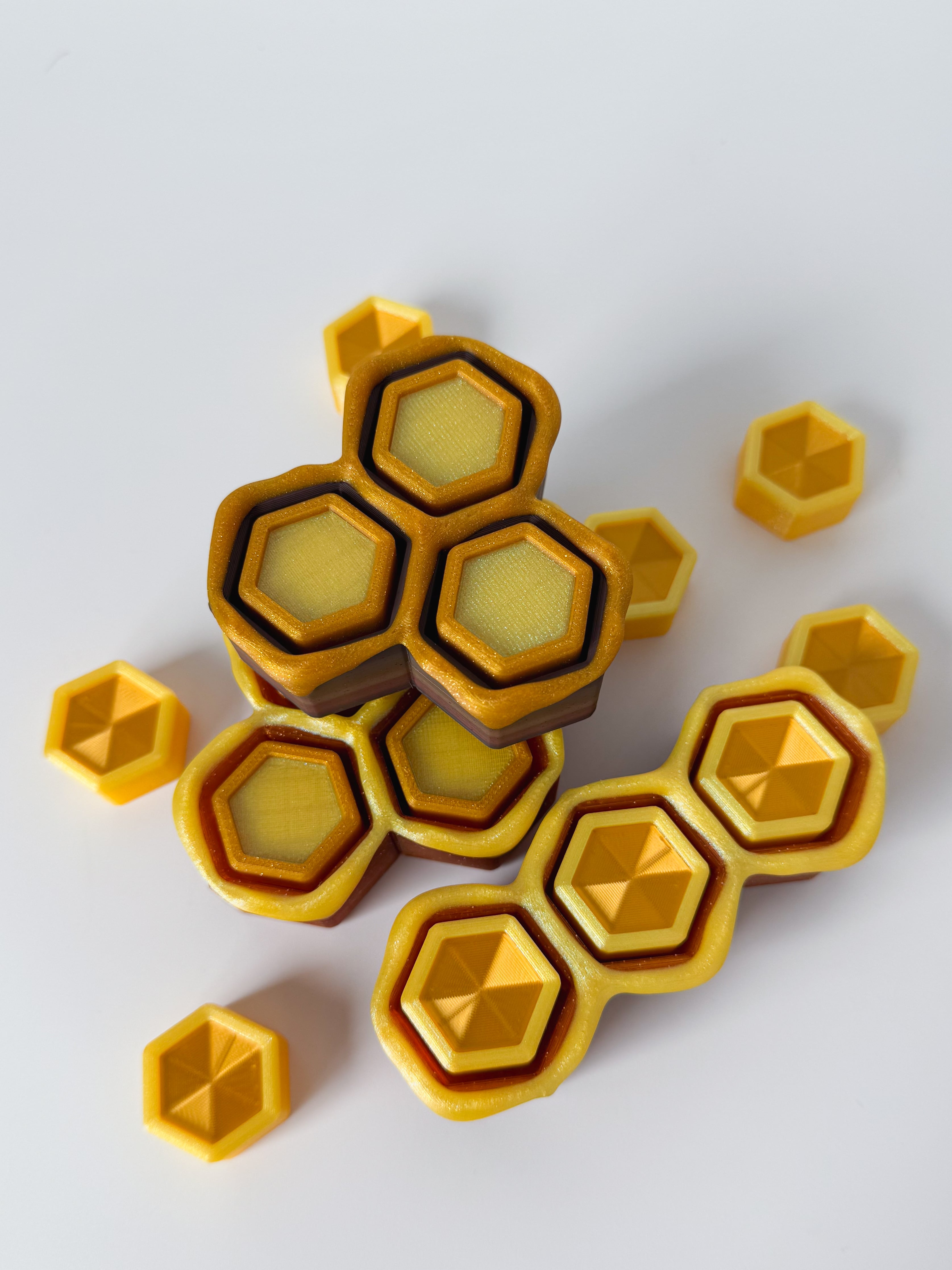Honeycomb clicker 3d model
