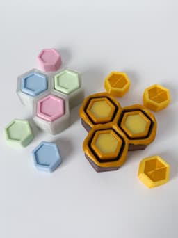 Honeycomb clicker 3d model