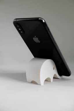 PhonePhant - Elephant Phone Stand 3d model