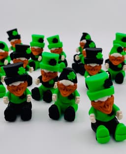 Sitting Critters -Leprechaun Gnomes 3d model