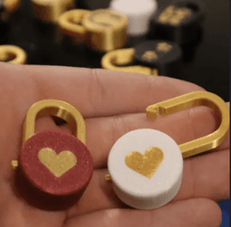 Miniature working lock - keychain 3d model