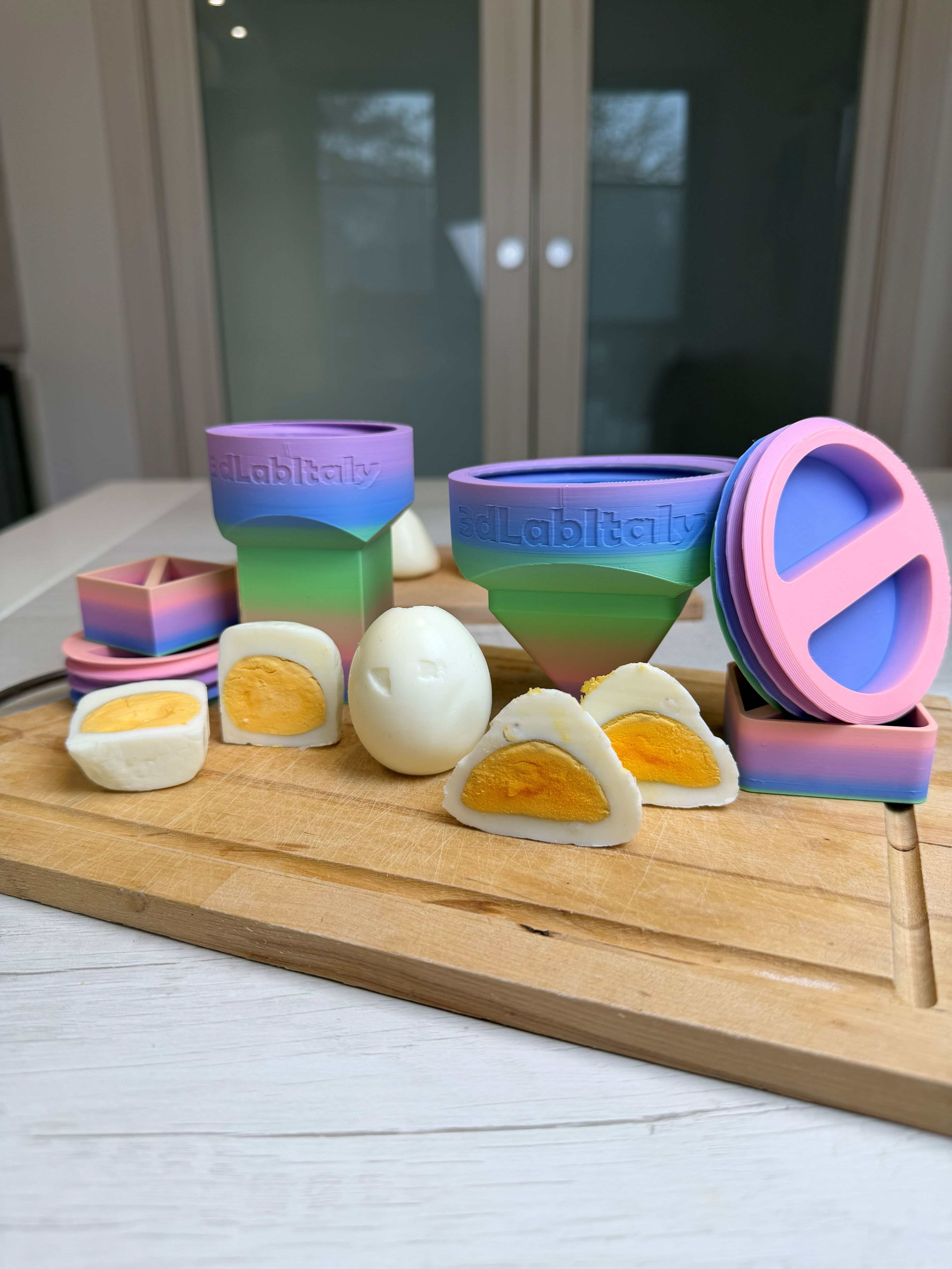 EGG FORM 3d model