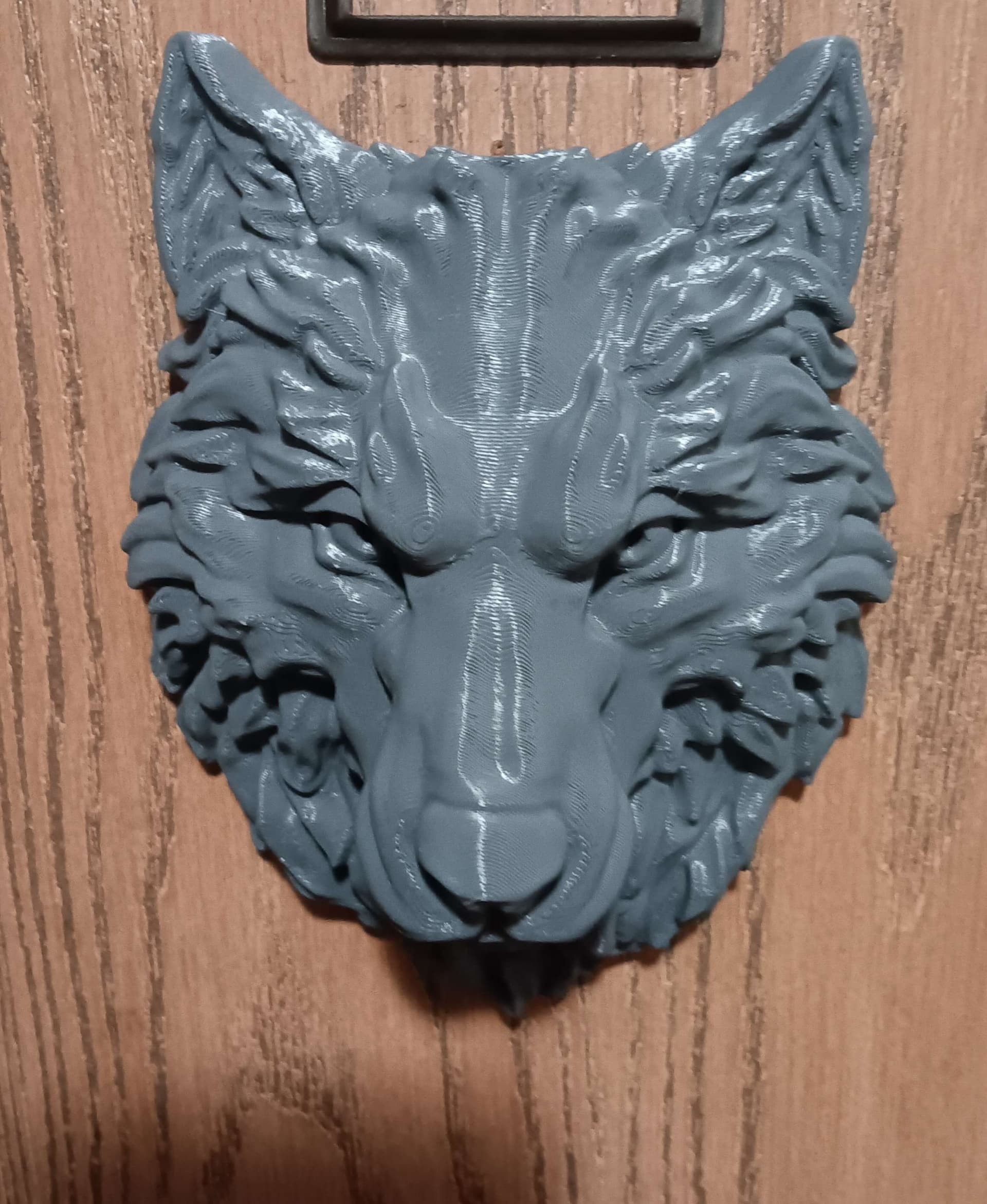 Yep, its on my front door. In Sliceworx Engineers Grey.