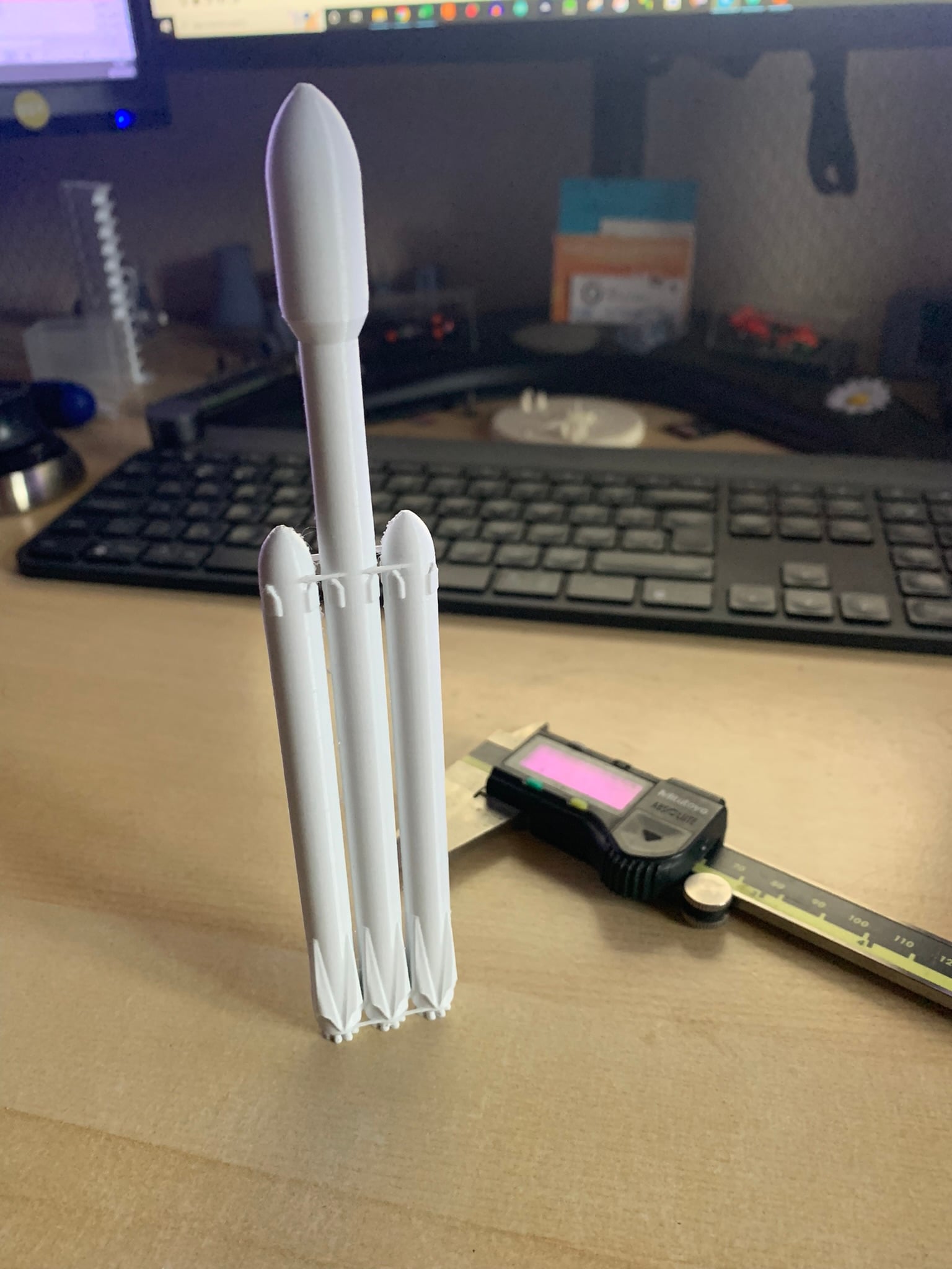Falcon Heavy Simple 3d model