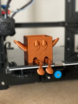 Articulated Chill Buddy Organizer (With Arms) 3d model