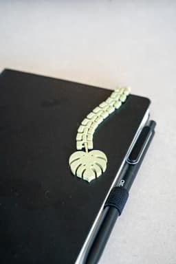 FlexibleBookMarkLong.stl 3d model