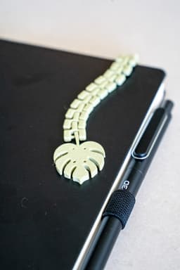 FlexibleBookMarkLong.stl 3d model