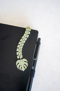 FlexibleBookMarkLong.stl 3d model