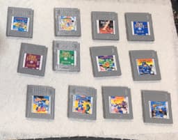Gameboy Cartridge SD holder - I now have more caps than I have SD cards. Photo paper works really well for the cartridge art. - 3d model
