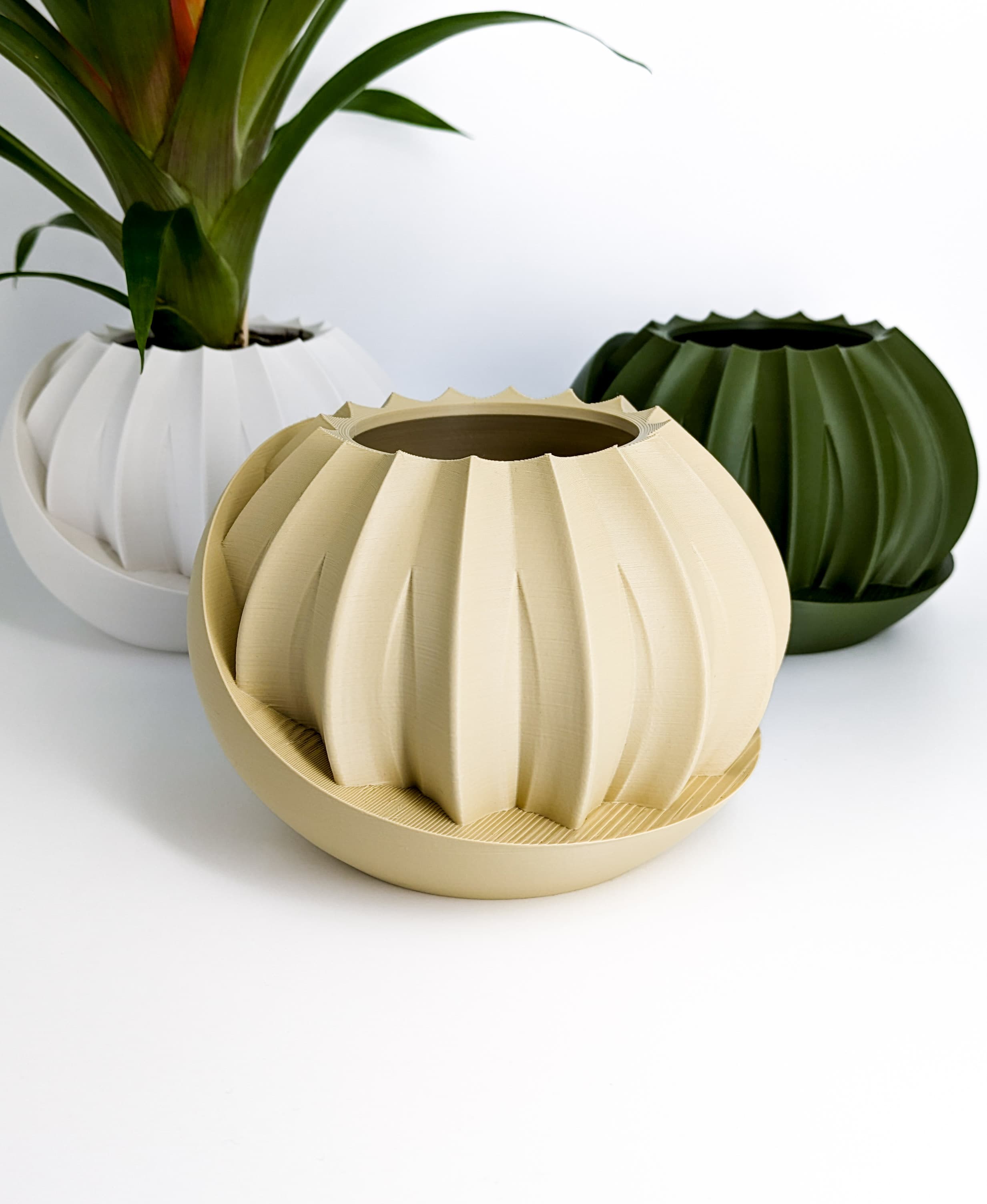 Plant Pot With Hidden Box | Planter Model "HiddenLotus" | Hidden Push-Lock-Push-Release Safe 3d model