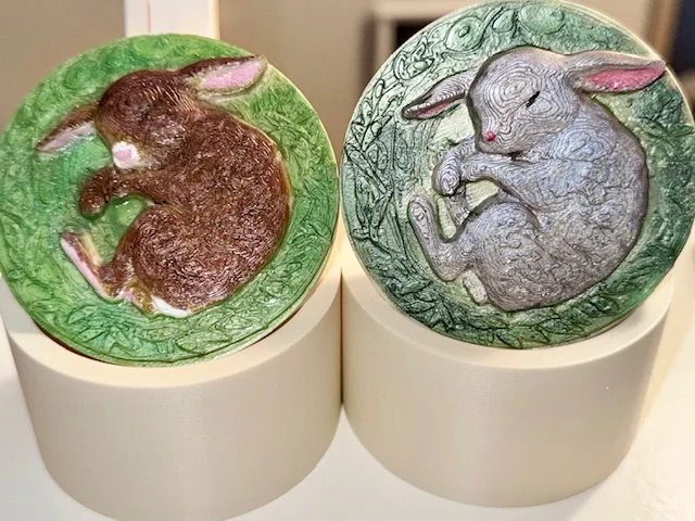I know my painting skills are not top tier, but this turned out super cute! I did use supports on the lid, they snapped right off! The print turned out perfect the first time, and the lid fits the box perfectly!