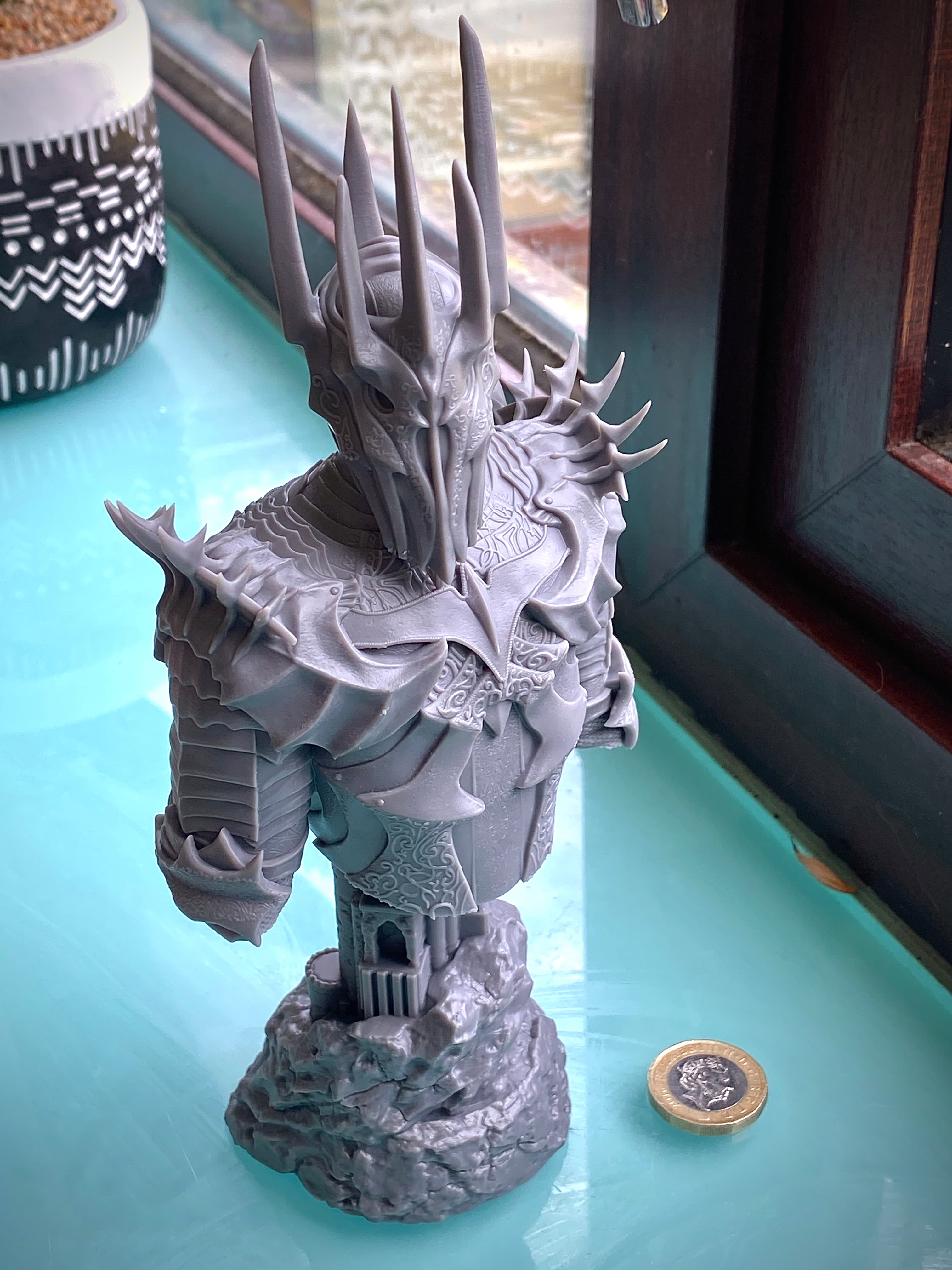 My first ever 3D print! Hats off to Fotis Mint for an exceptional model and to the Elegoo Saturn Ultra 16K. A flawless print from start to finish.
Sunlu ABS-like dark grey resin.
2.8s exposure (45s bottom exposure with raft added)
Used the pre-supports that came with the STL file. These are thin but dense and needed a quick blast of heat from a hairdryer to remove, but then popped off easily leaving almost no traces.
The model also included drill holes. Extremely straightforward experience. Recommended, even for a complete beginner like me.