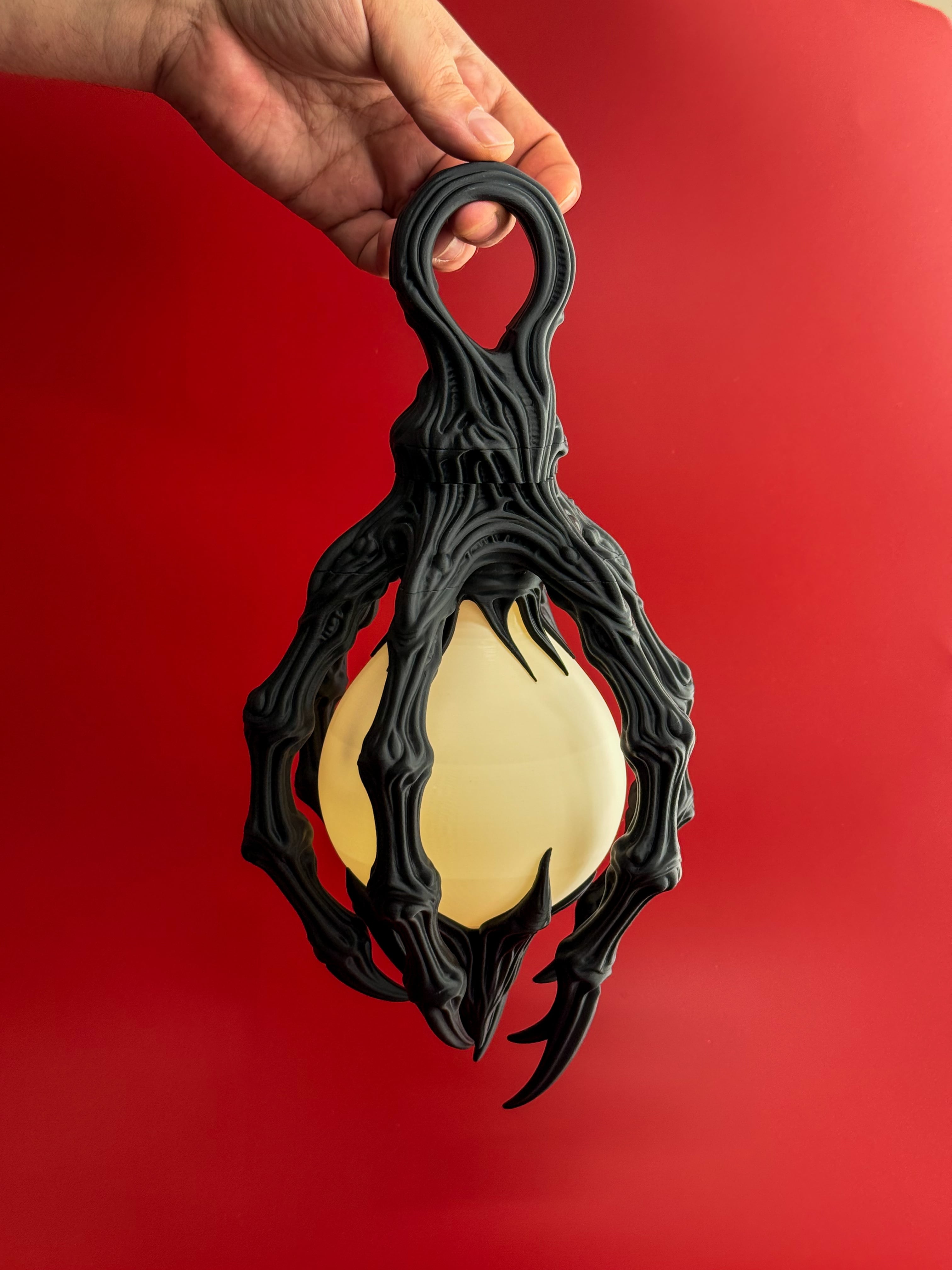 Hangable Gothic Claw Lantern for LED Tealight 3d model