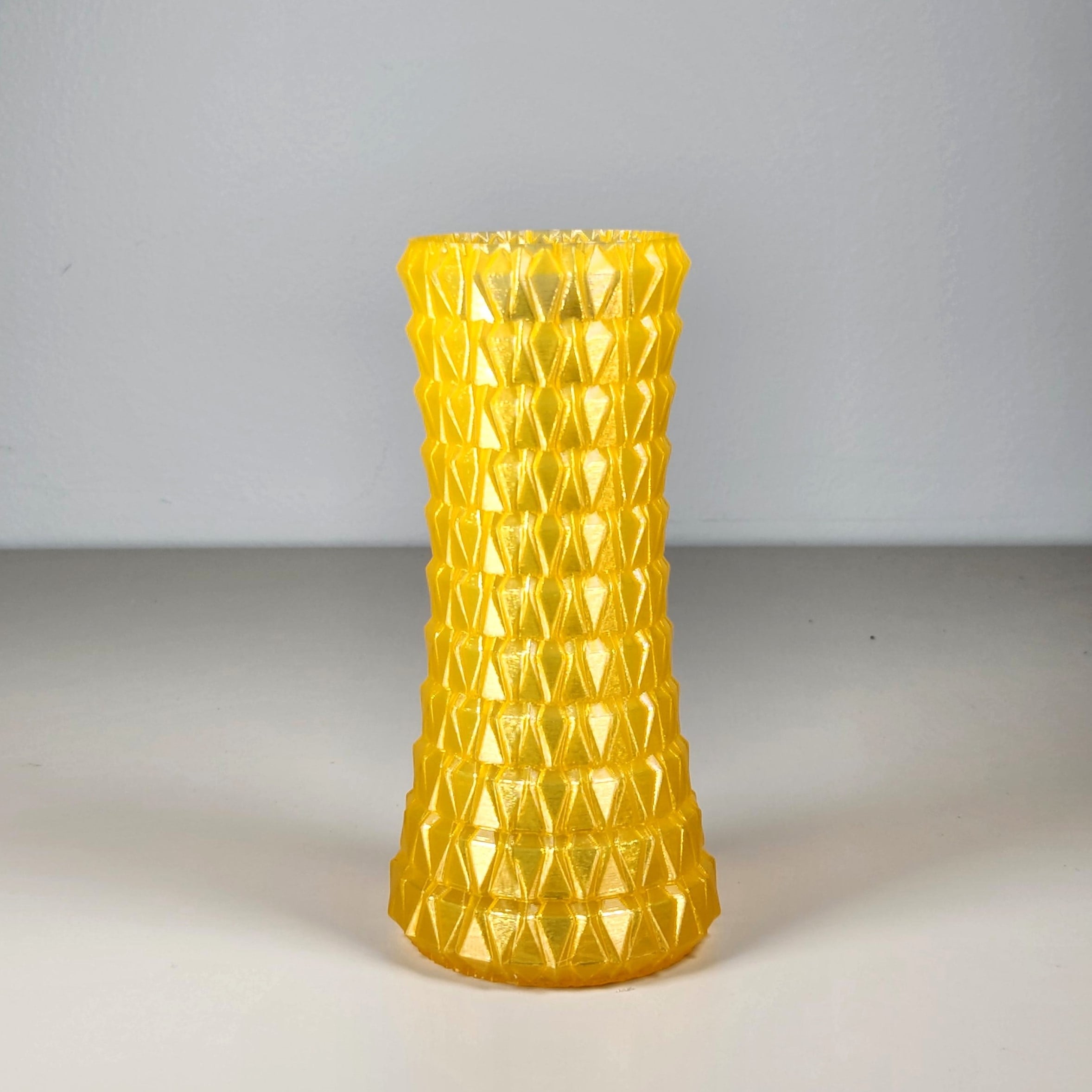Wide Multifaceted Vase 3d model
