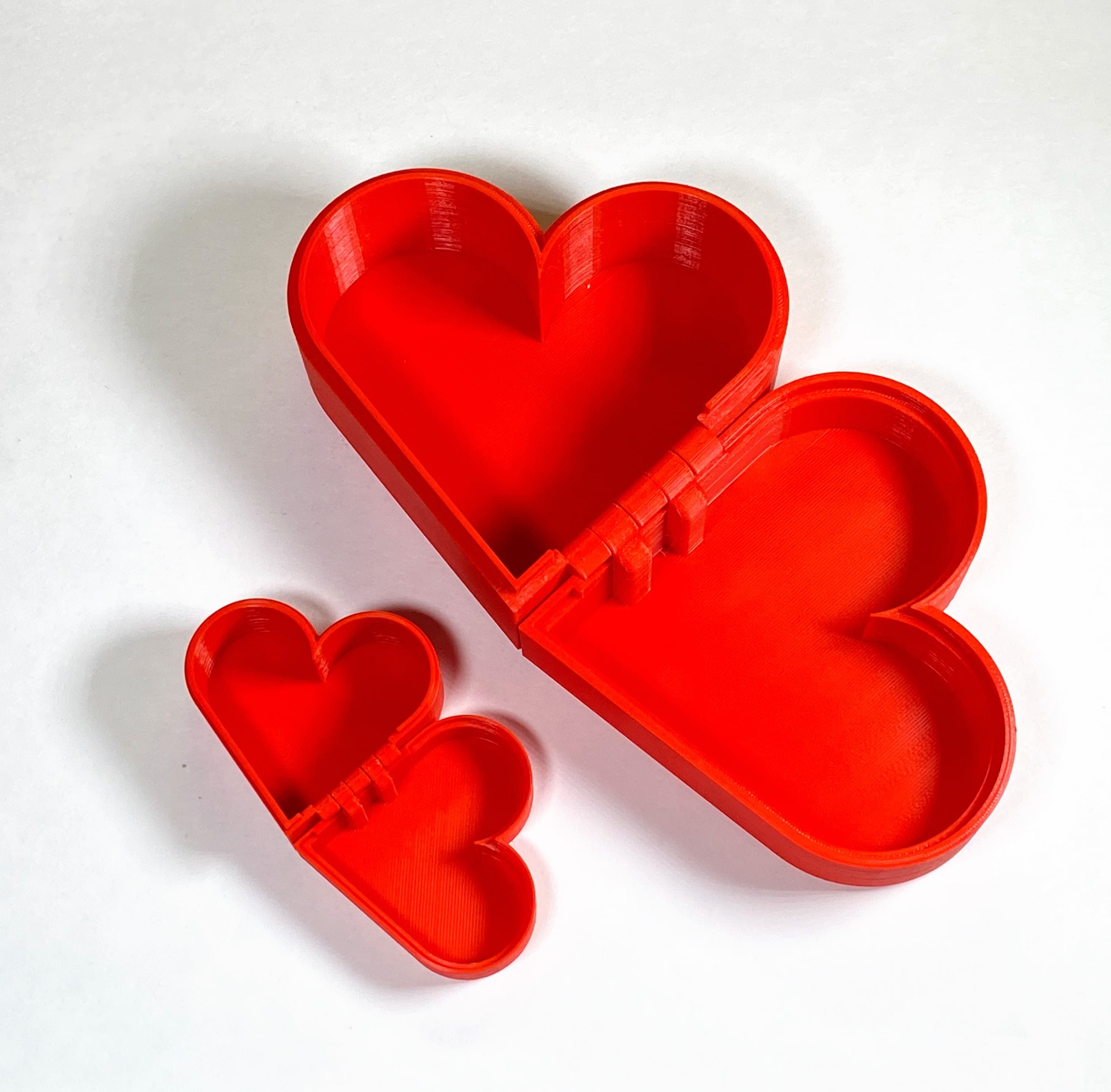 Valentines Day Heart Box w/Print in Place Hinges - Heart Shaped Gift Box 3d model
