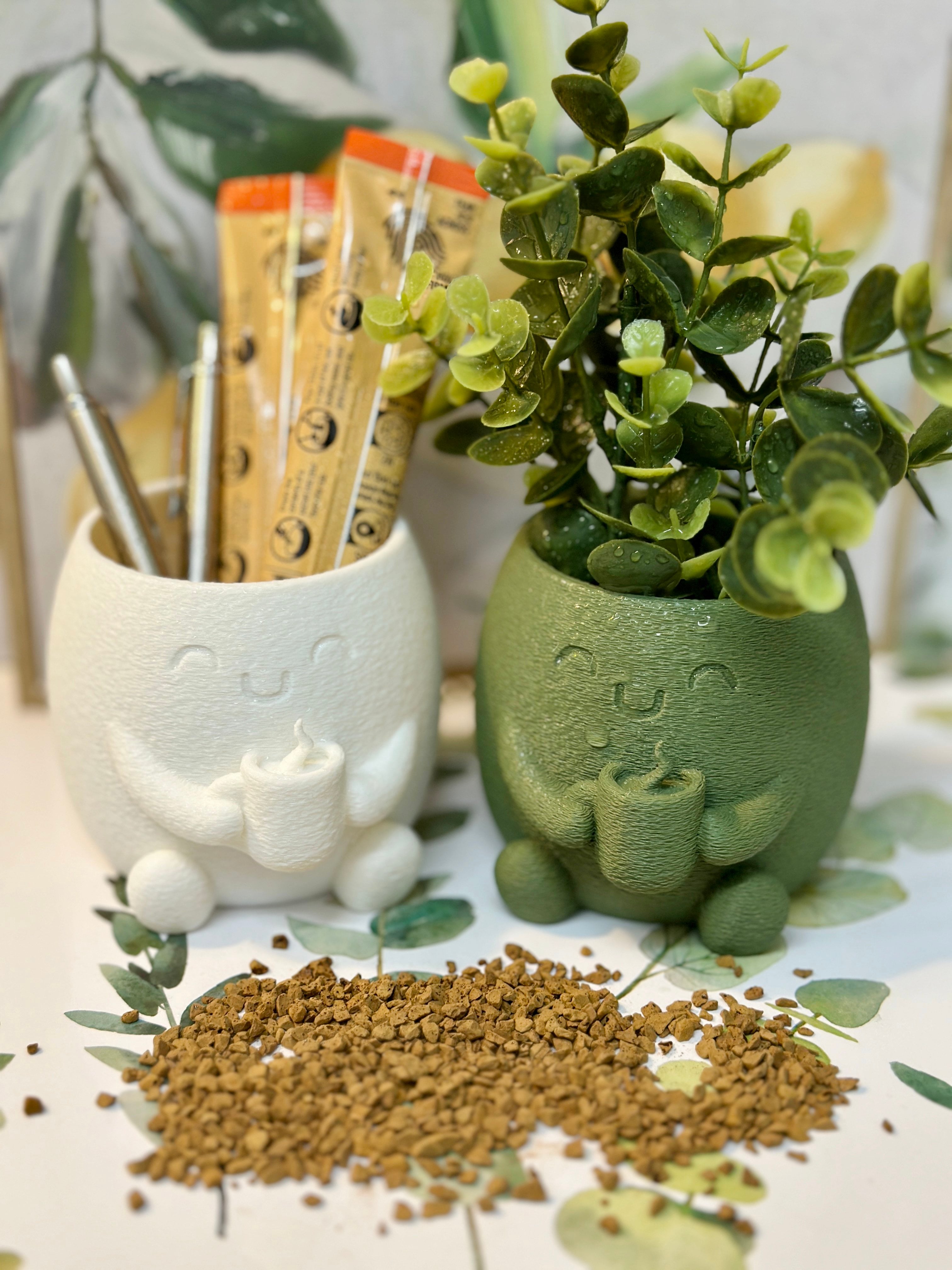 Coffee Lover Planter STL | Cute Mug Pot | Desk Decor 3d model