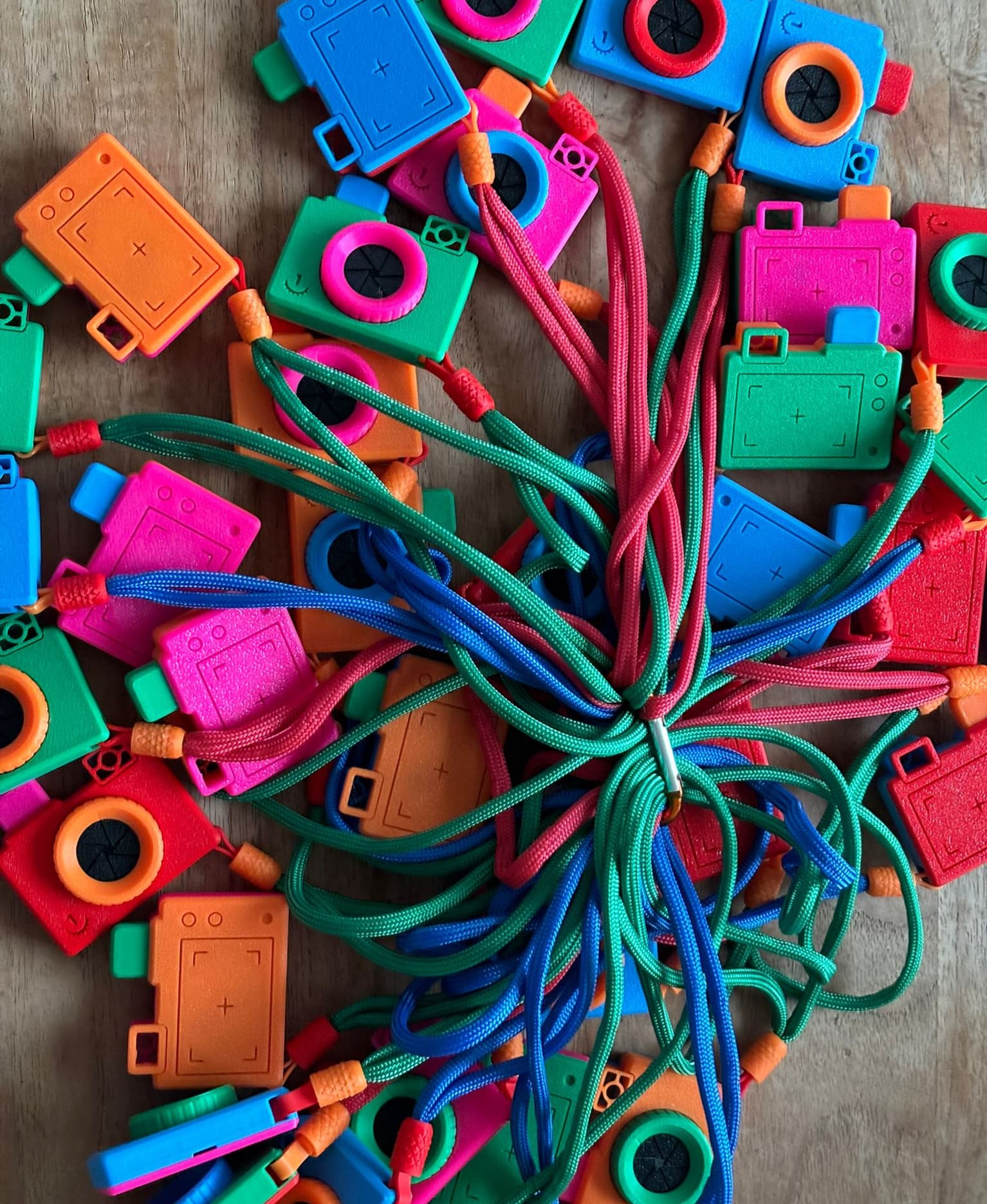 A super fun model. I am a kindergarten teacher and printed one for each of my students as an end of the schoolyear gift. 36 in total.