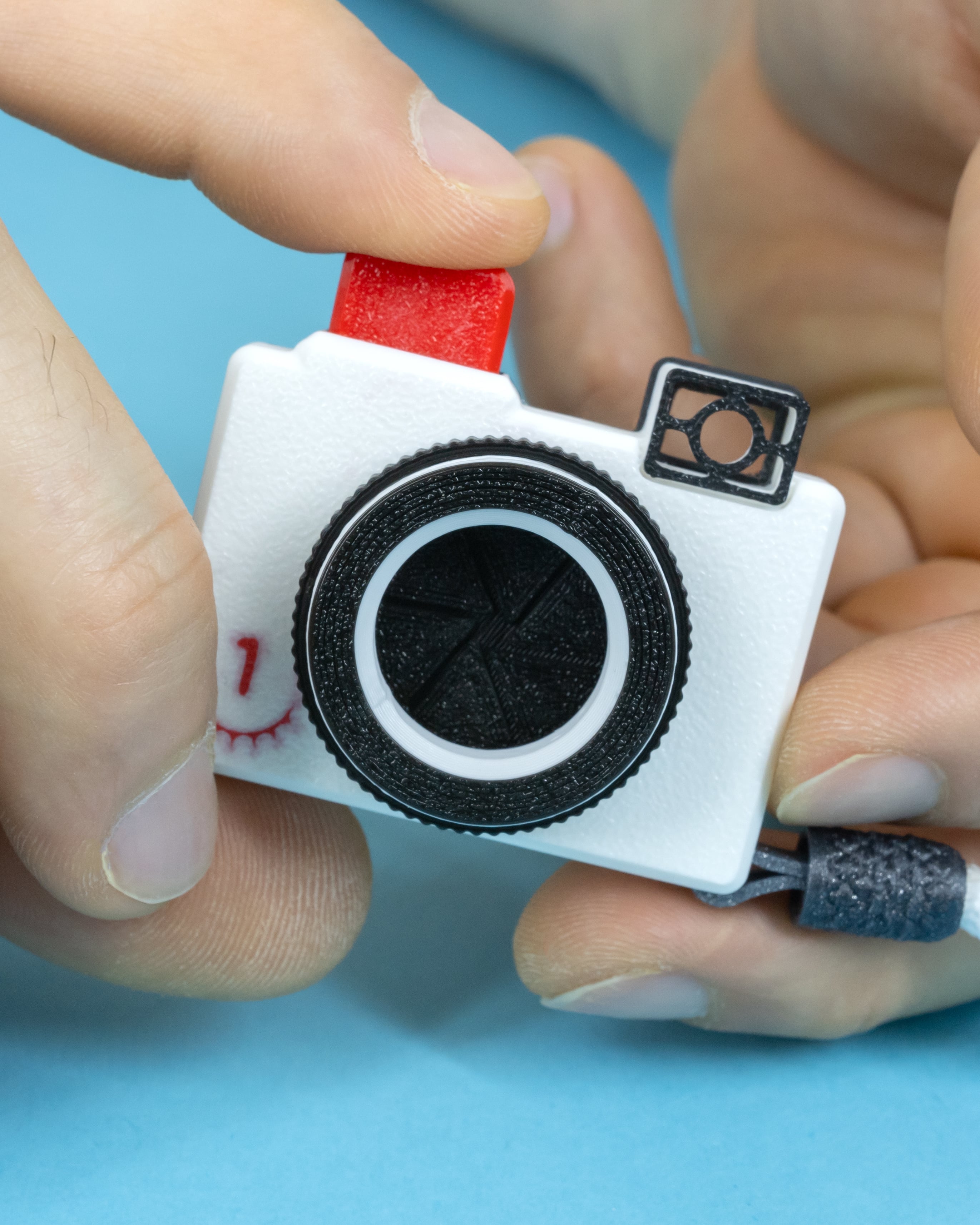 Momentus Mind Camera PRO // Fidget Clicker + Memory Device 3d model