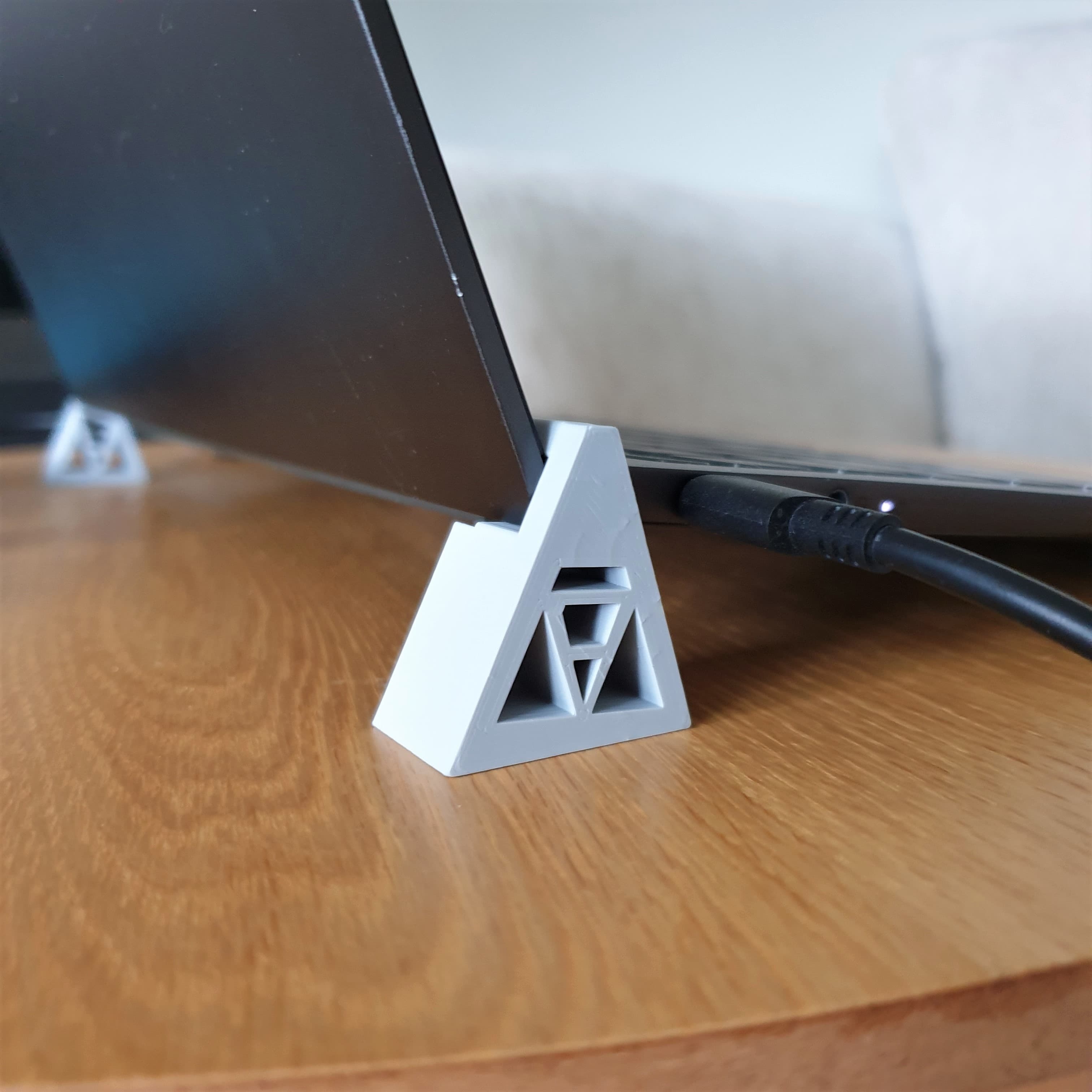 Laptop risers slot together 3d model