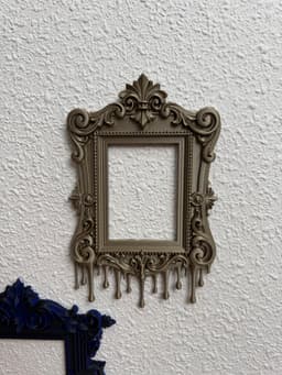 Dripping Frame Victorian Gothic Wall Decor 3d model