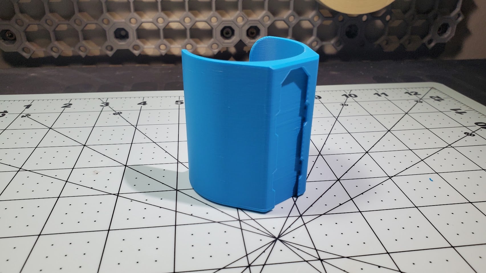 Customizable Multiboard cylinder pocket 3d model
