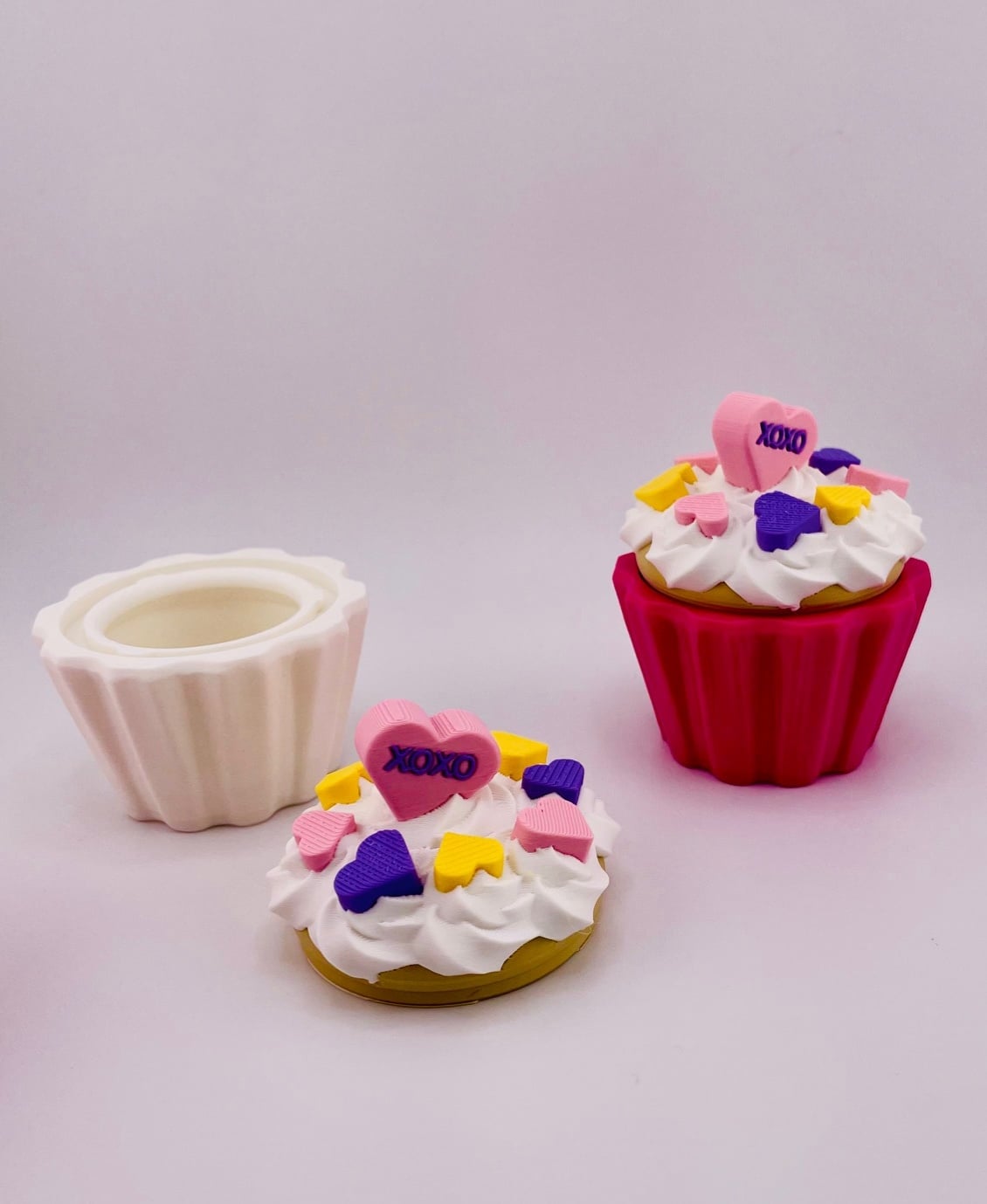 Cupcake Container -Candy Hearts 3d model