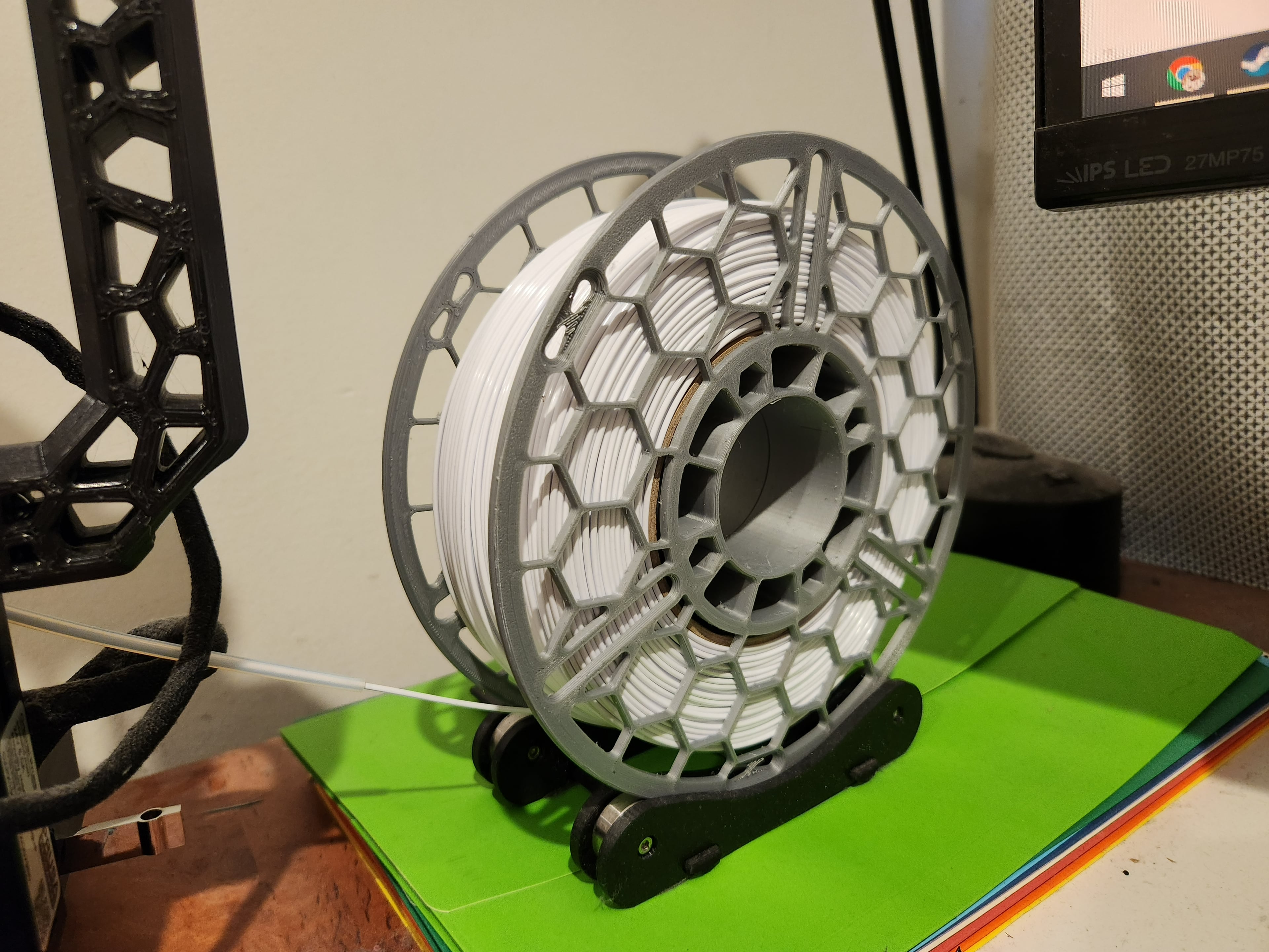Yet Another Replaceable Spool 3d model