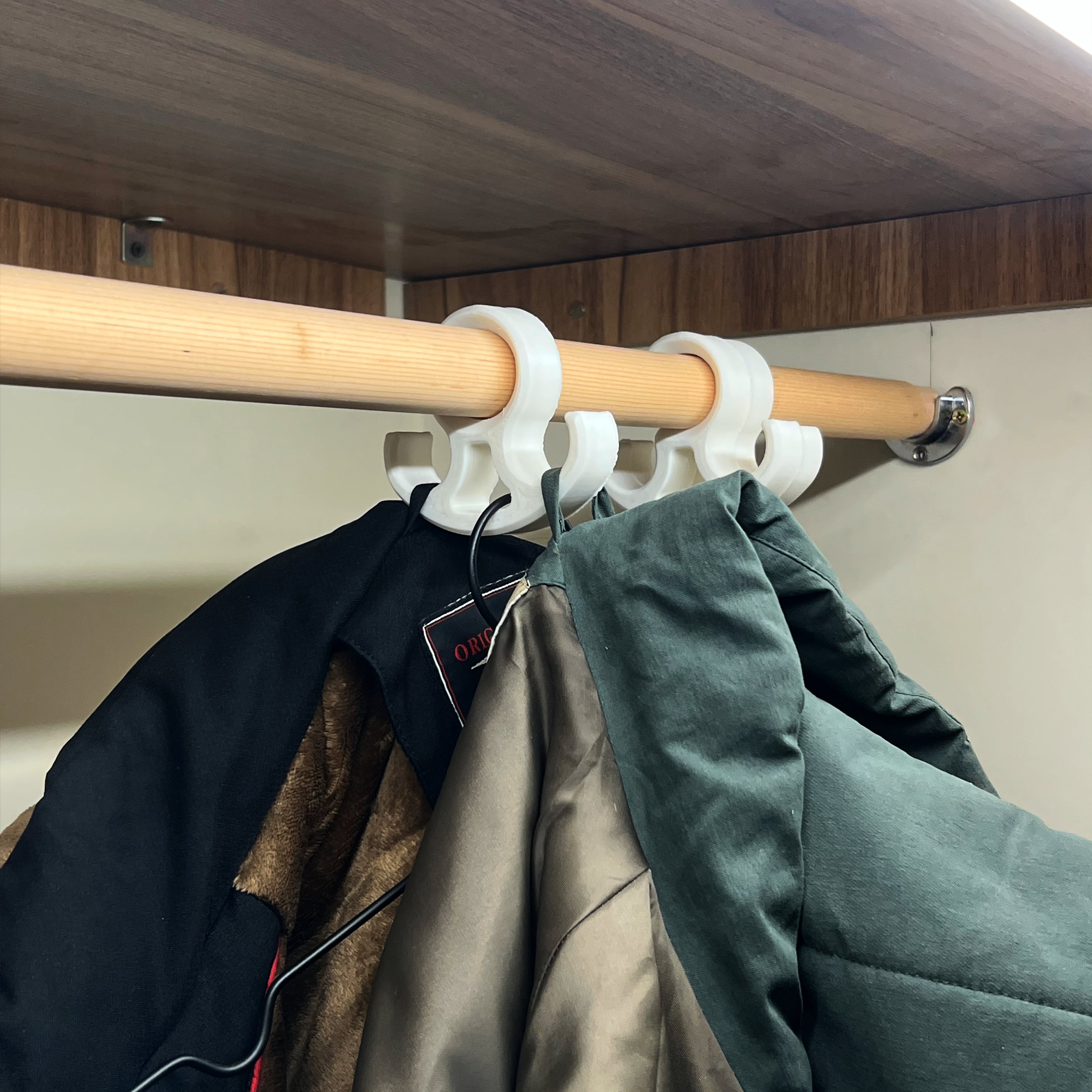Simple Cloth Hanger 3d model